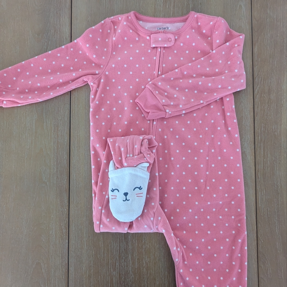 NWOT Carter's Size 2T Footed Fleece Sleeper